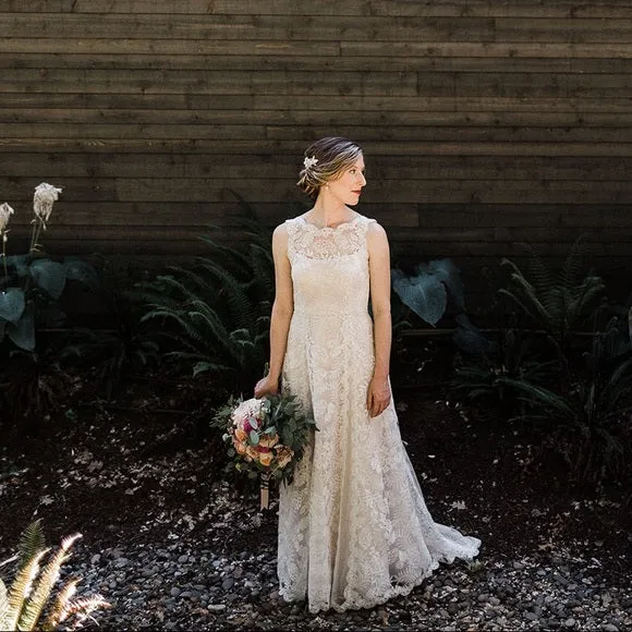 Bestseller BHLDN Tadashi Shoji Lyra Gown no  Last Chance!