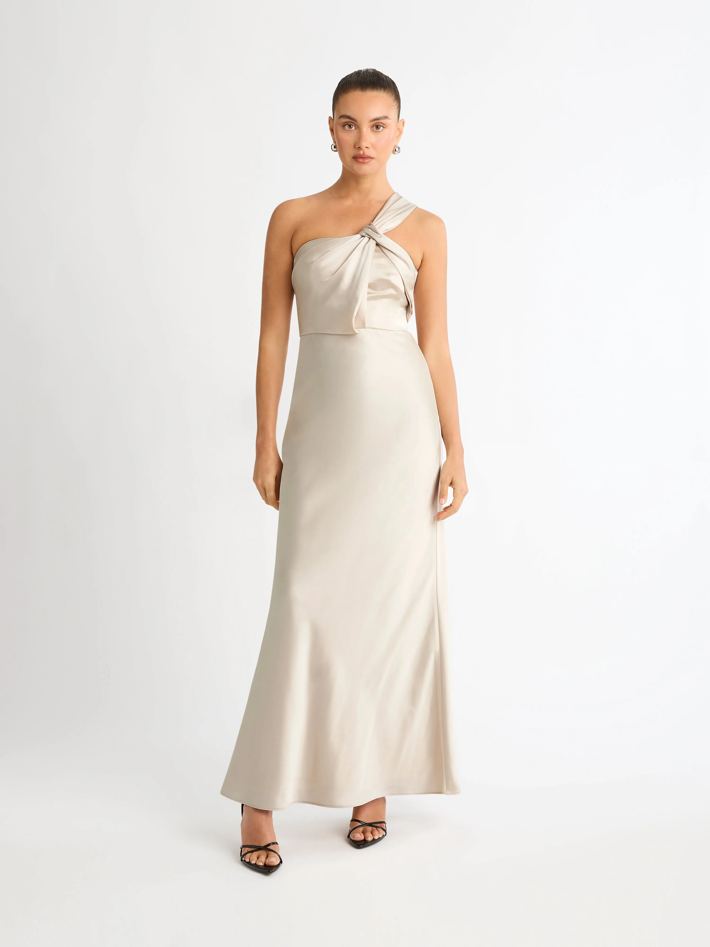 BestSelling JOVANA GOWN SHEIKE  Almost Sold Out!
