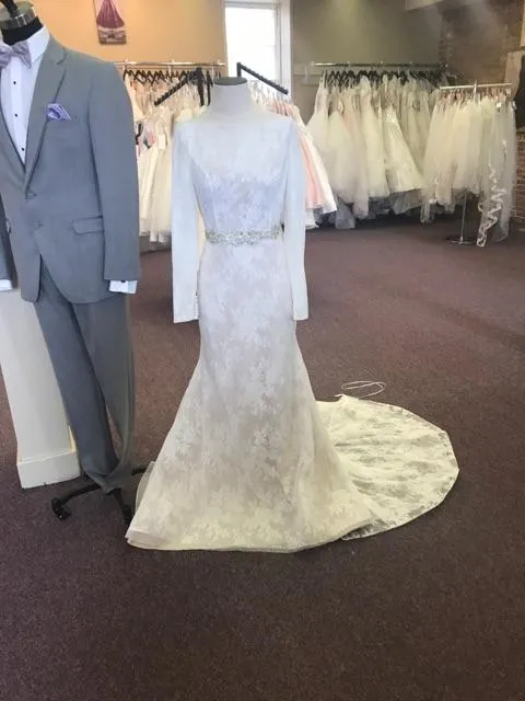BestSelling Tara Keely - 2653 Sample Gown  Limited Release!
