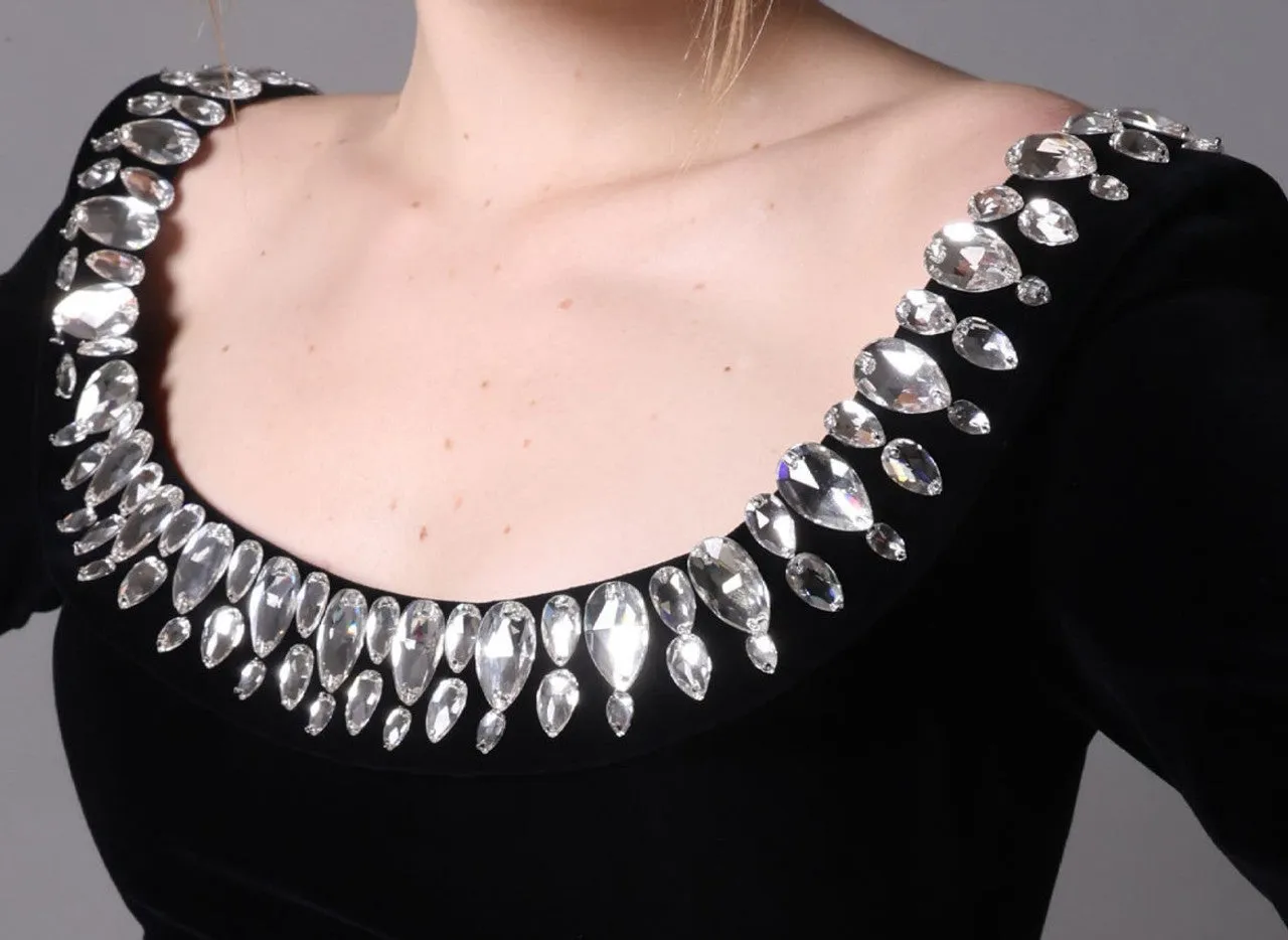 black crepe gown with crystal neckline Gloria Lanvin