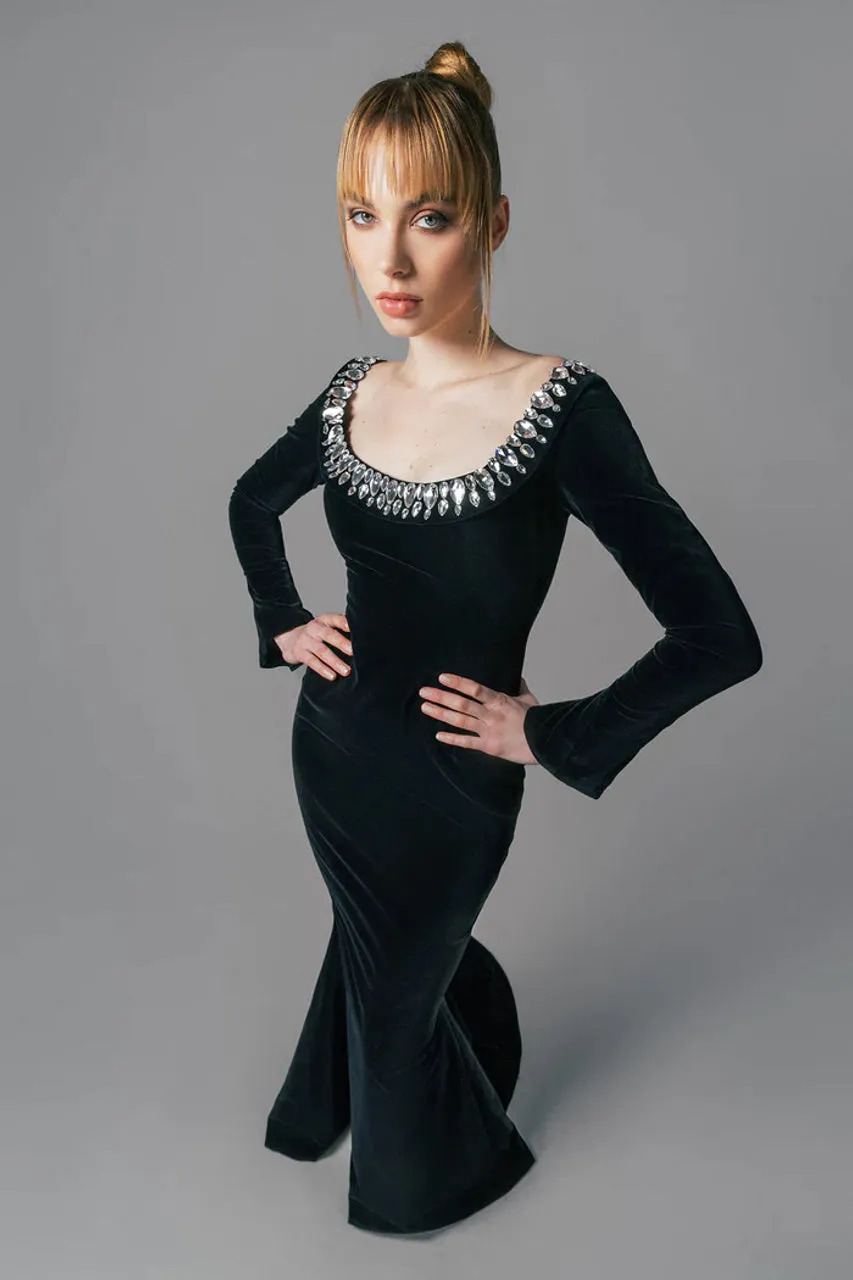 black crepe gown with crystal neckline Gloria Lanvin