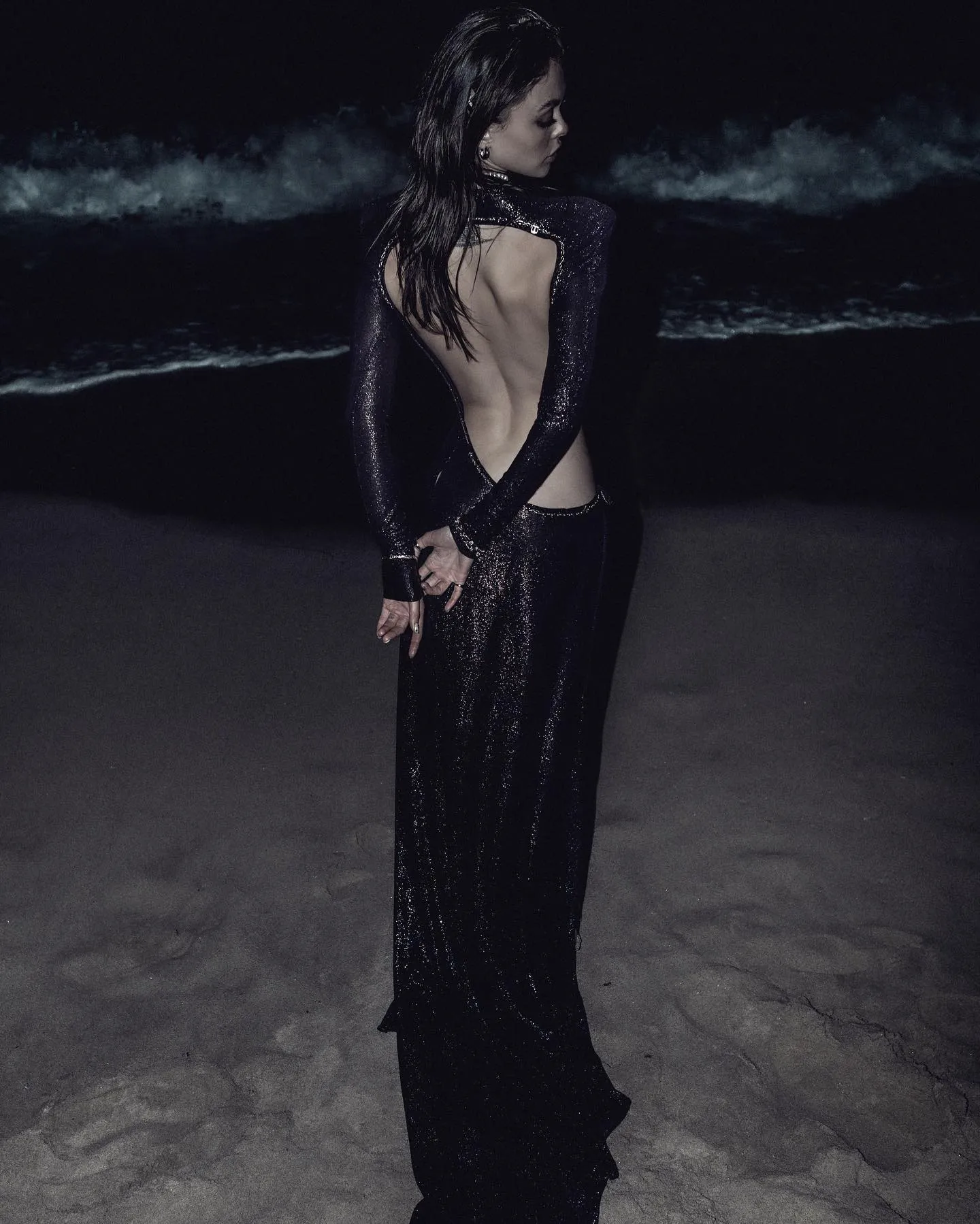 CUT OUT BACKLESS GOWN IN BLACK Gloria Lanvin