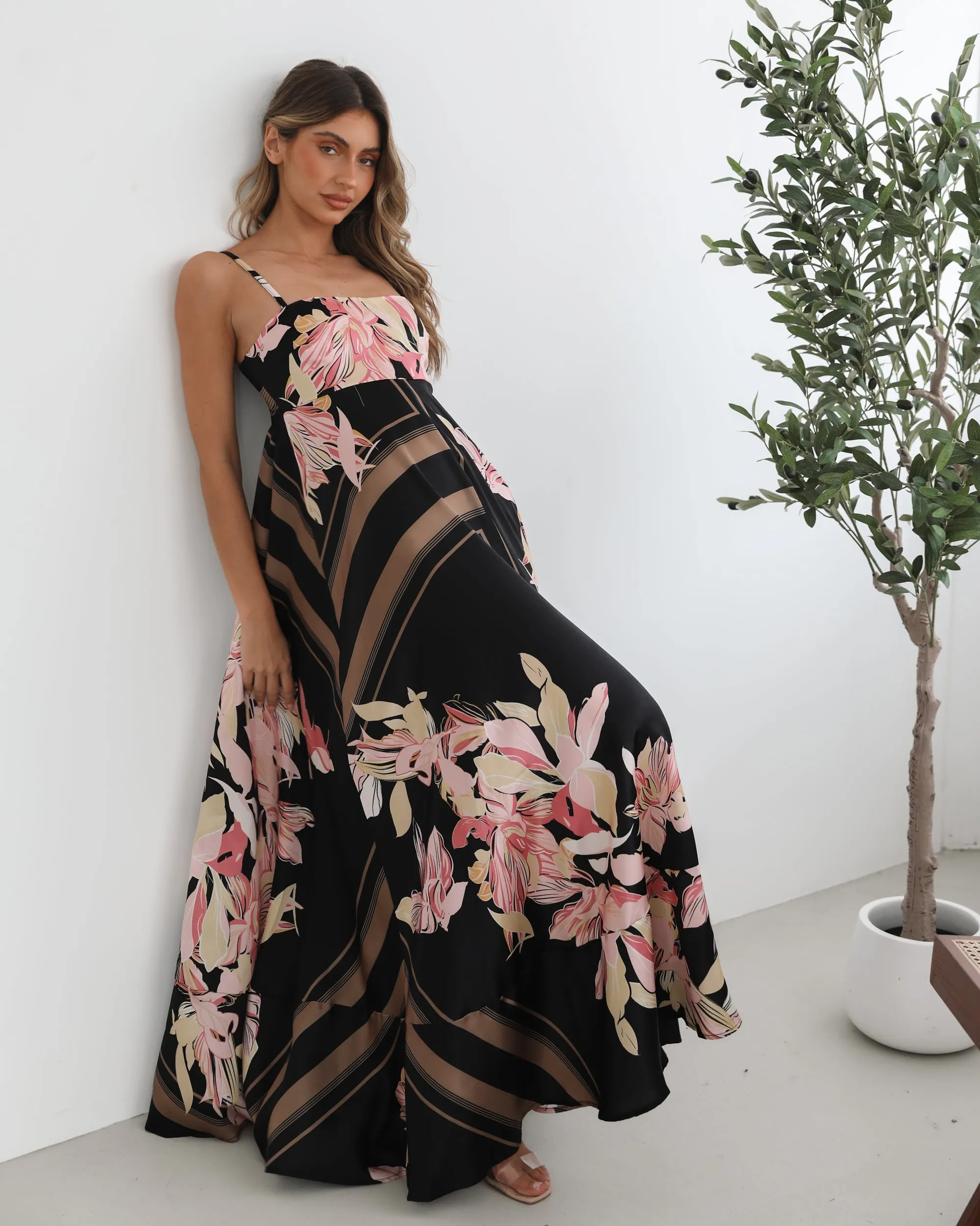 Deyah Dress - Black Floral