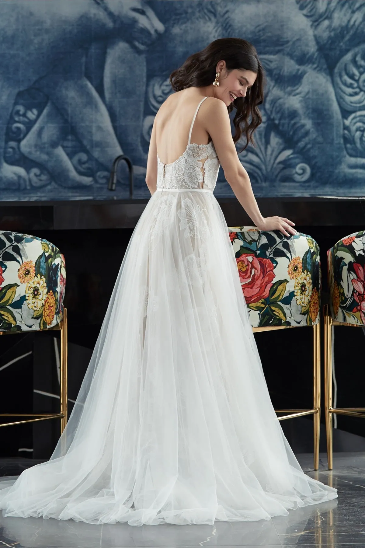 Doorbuster Wtoo by Watters Lizbeth Gown  Stylish & Comfortable