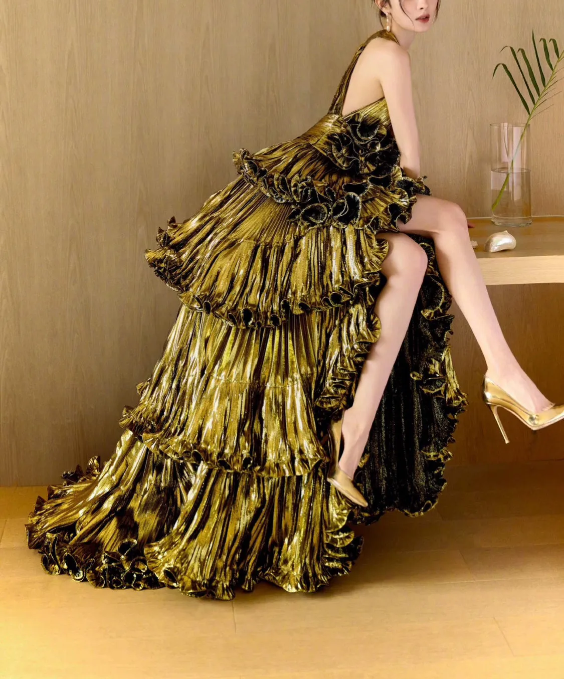 Editors Choice Elegant Evening Formal V-neck Sleeveless Dress  Limited Availability!
