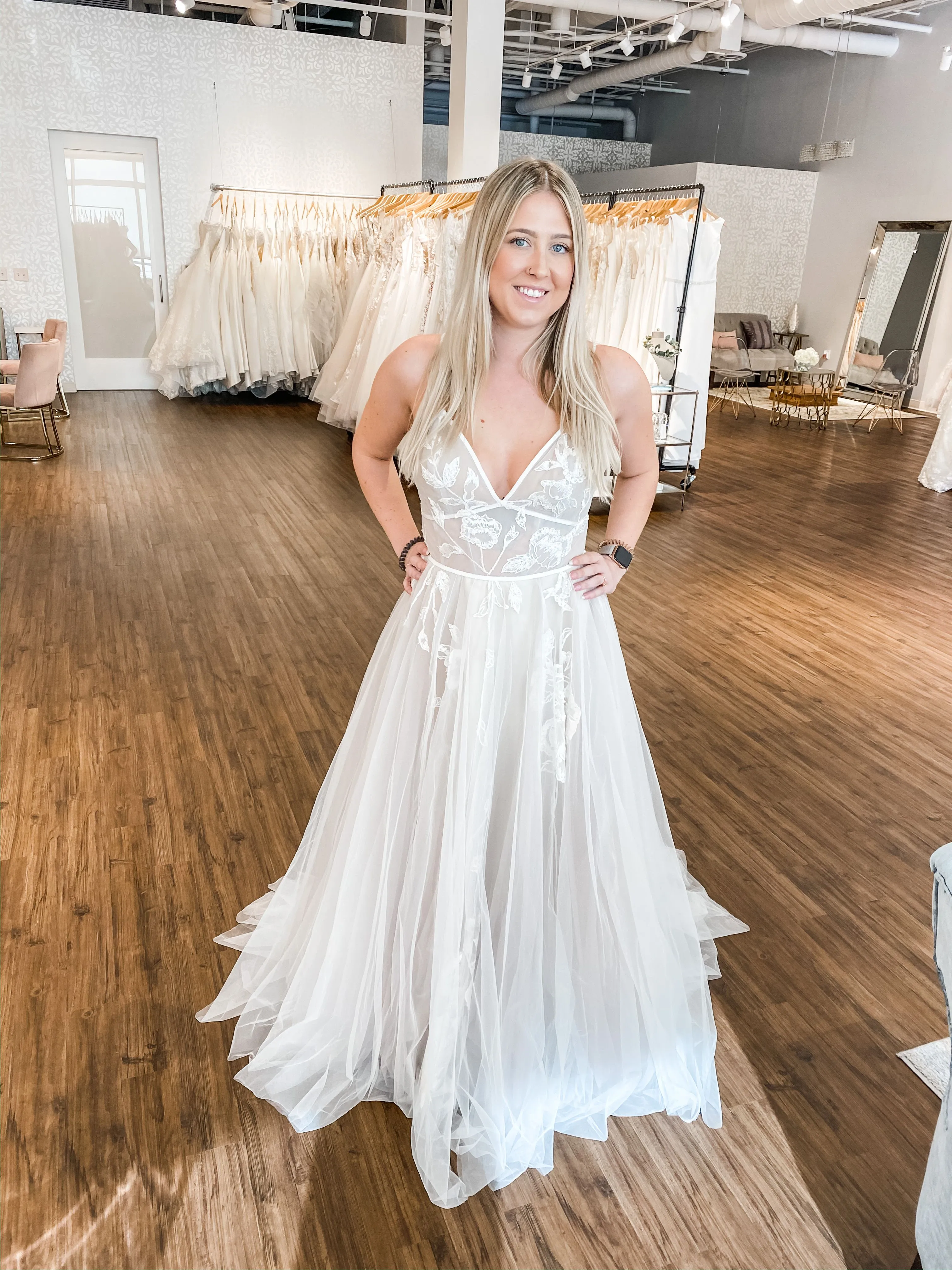 Editors Choice Willowby Kendrew 54716 Gown  Dont Miss Out!