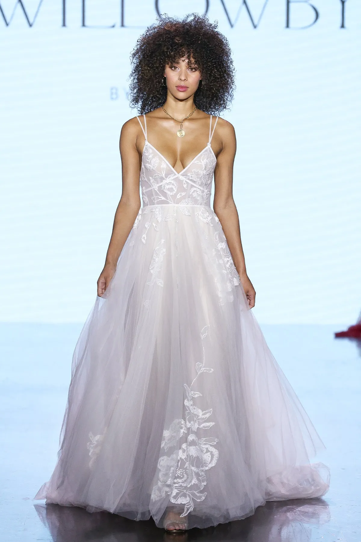 Editors Choice Willowby Kendrew 54716 Gown  Dont Miss Out!
