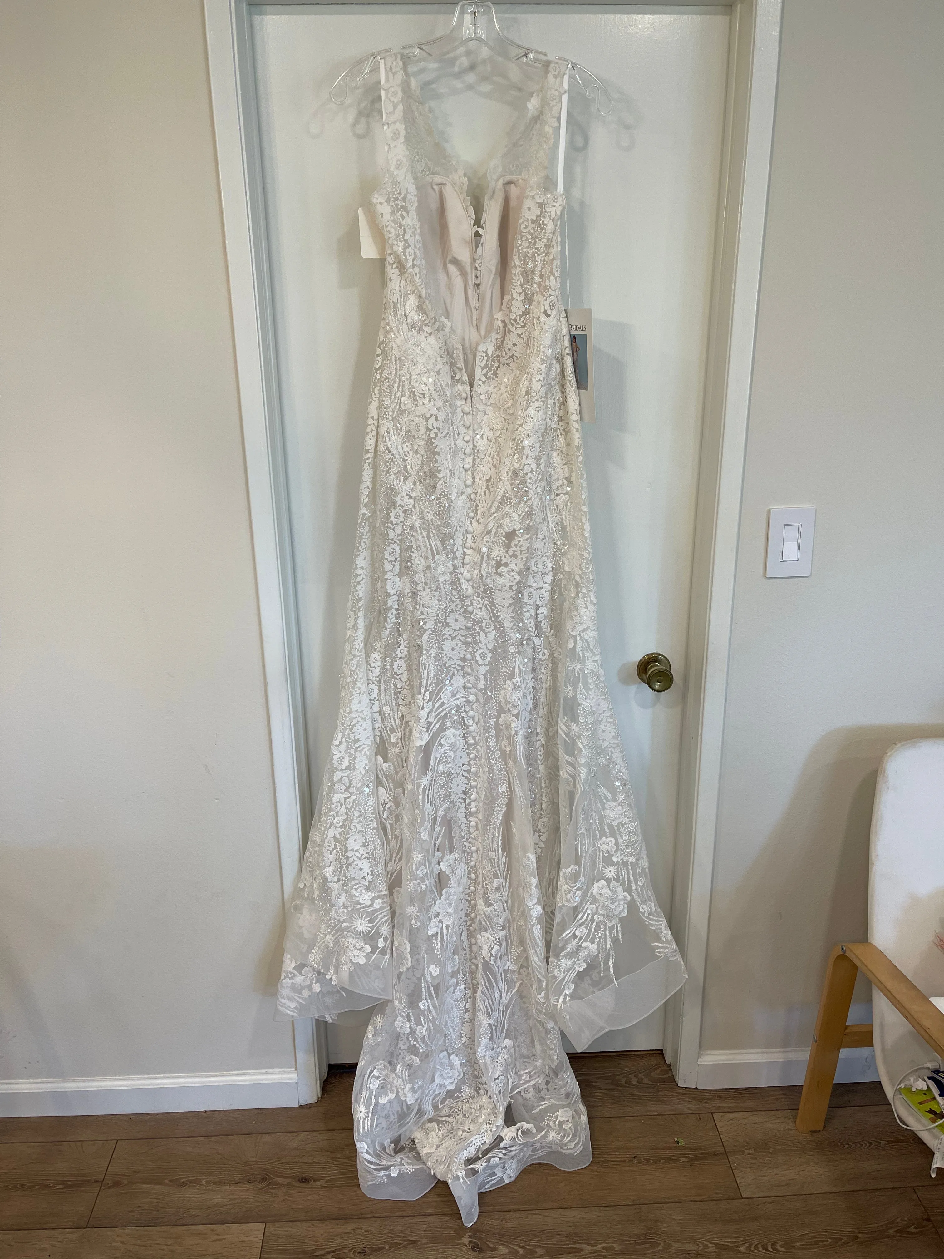 Exclusive Allure Bridals - 9618 Wedding Gown  Last Few Pieces!
