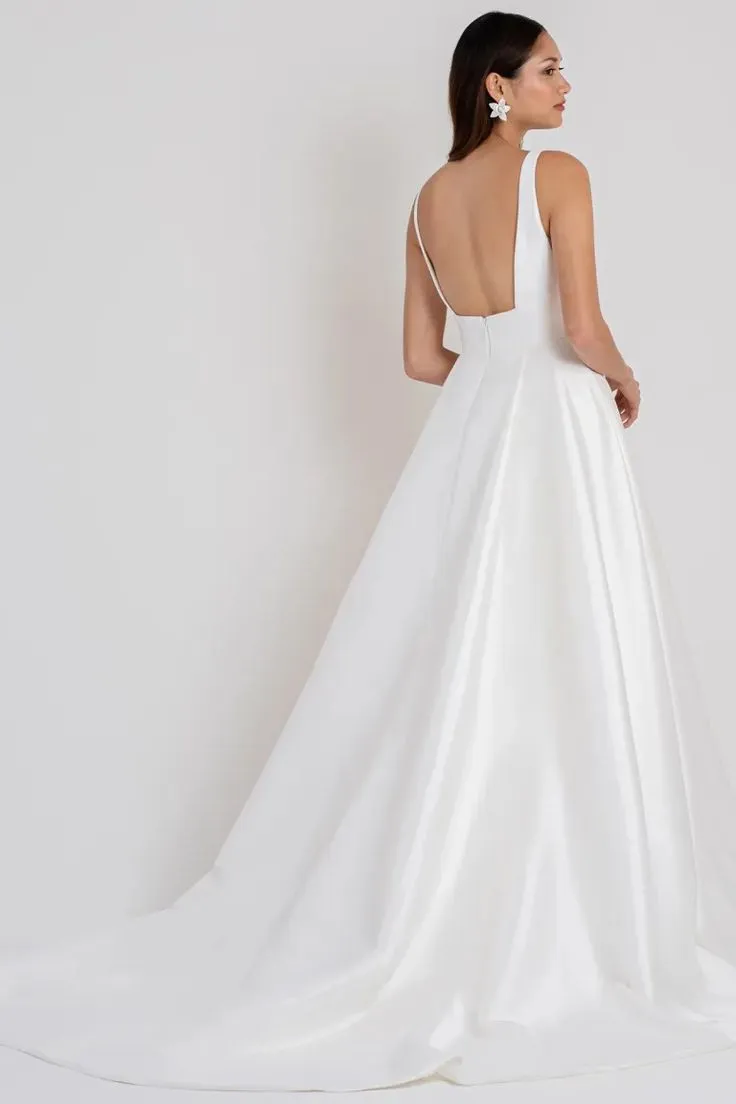 Exclusive Jenny Yoo Channing Gown  Limited Stock!