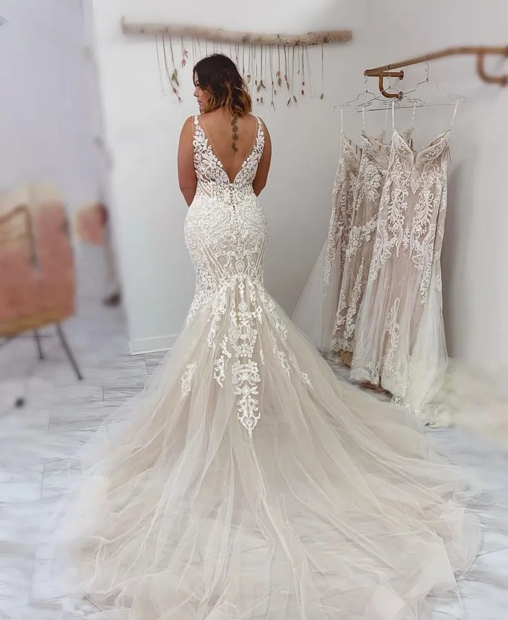 Final Few Enzoani Olinda Gown  Almost Gone!