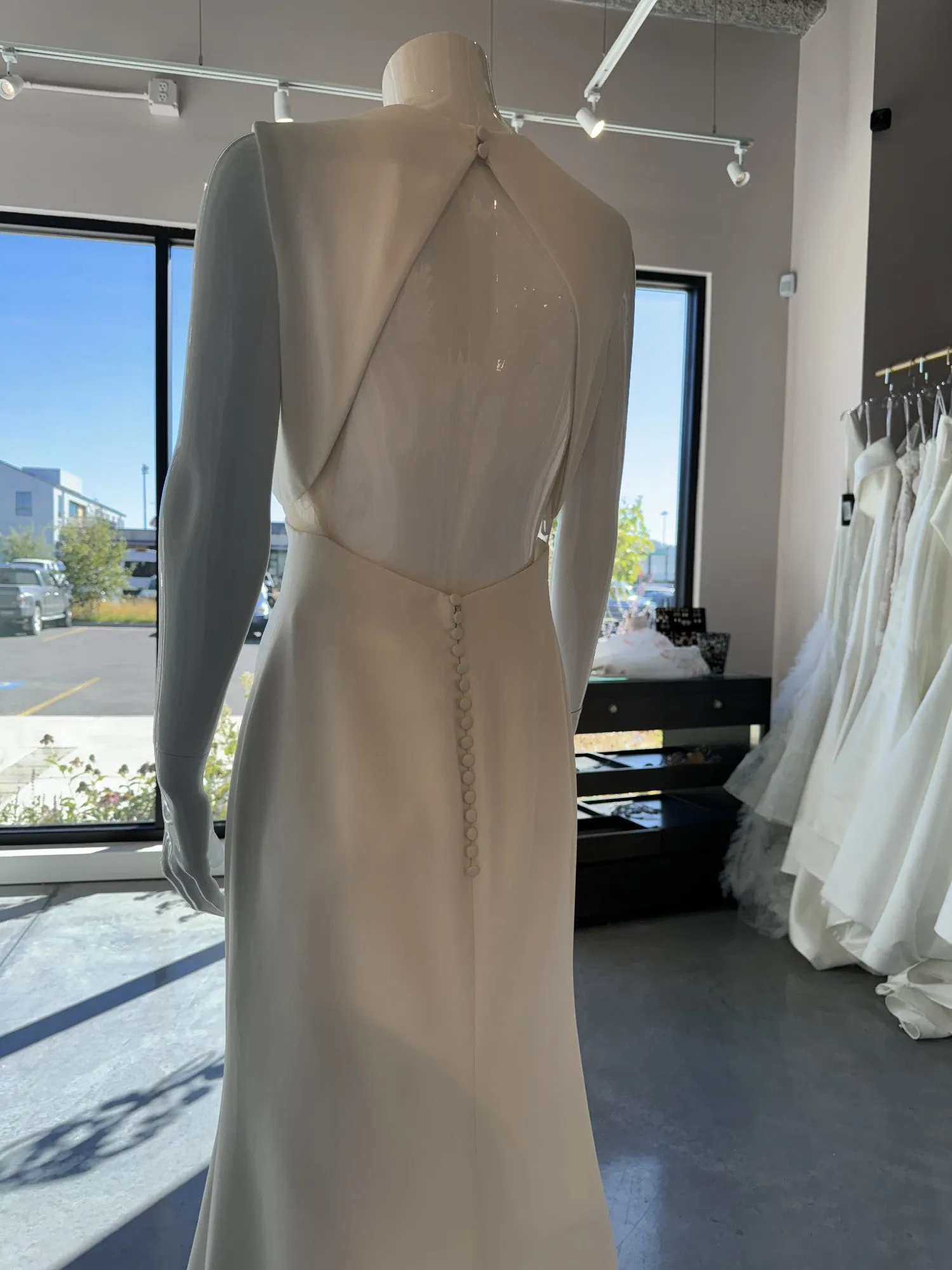 Final Few Pronovias Aman Wedding Gown  Almost Sold Out!