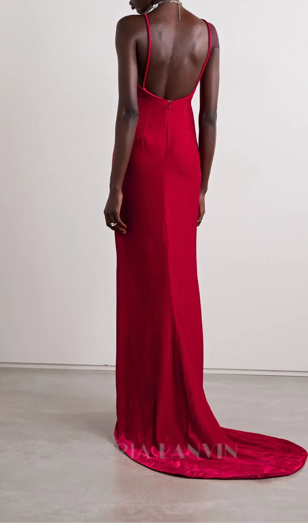 HILDA BOW-EMBELLISHED VELVET GOWN IN RED Gloria Lanvin