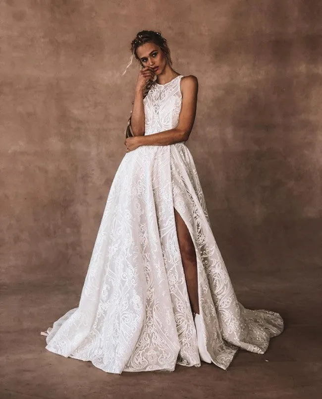 Insta-Worthy Hayley Paige - Suki Sample Gown  Stylish & Comfortable