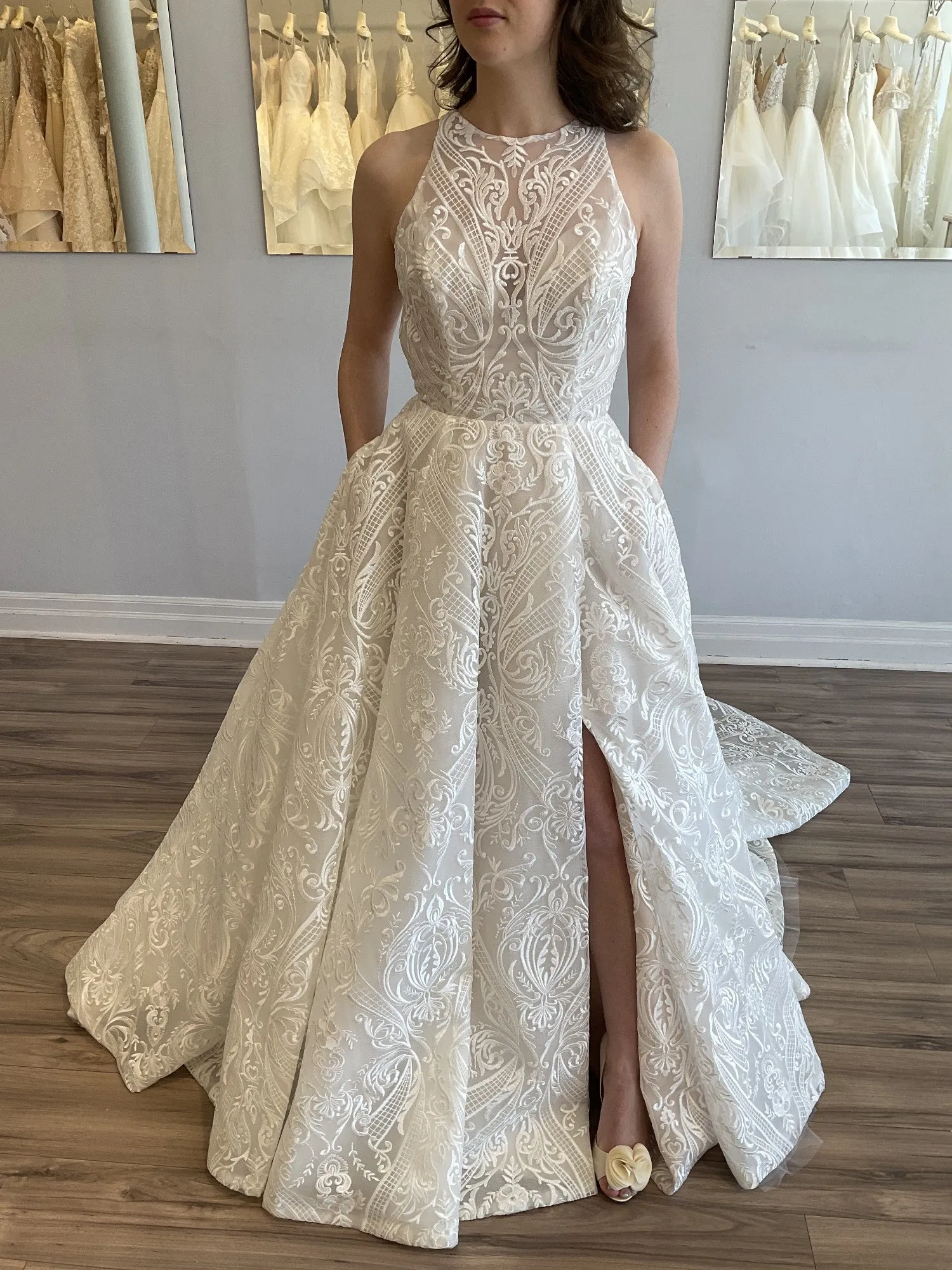 Insta-Worthy Hayley Paige - Suki Sample Gown  Stylish & Comfortable