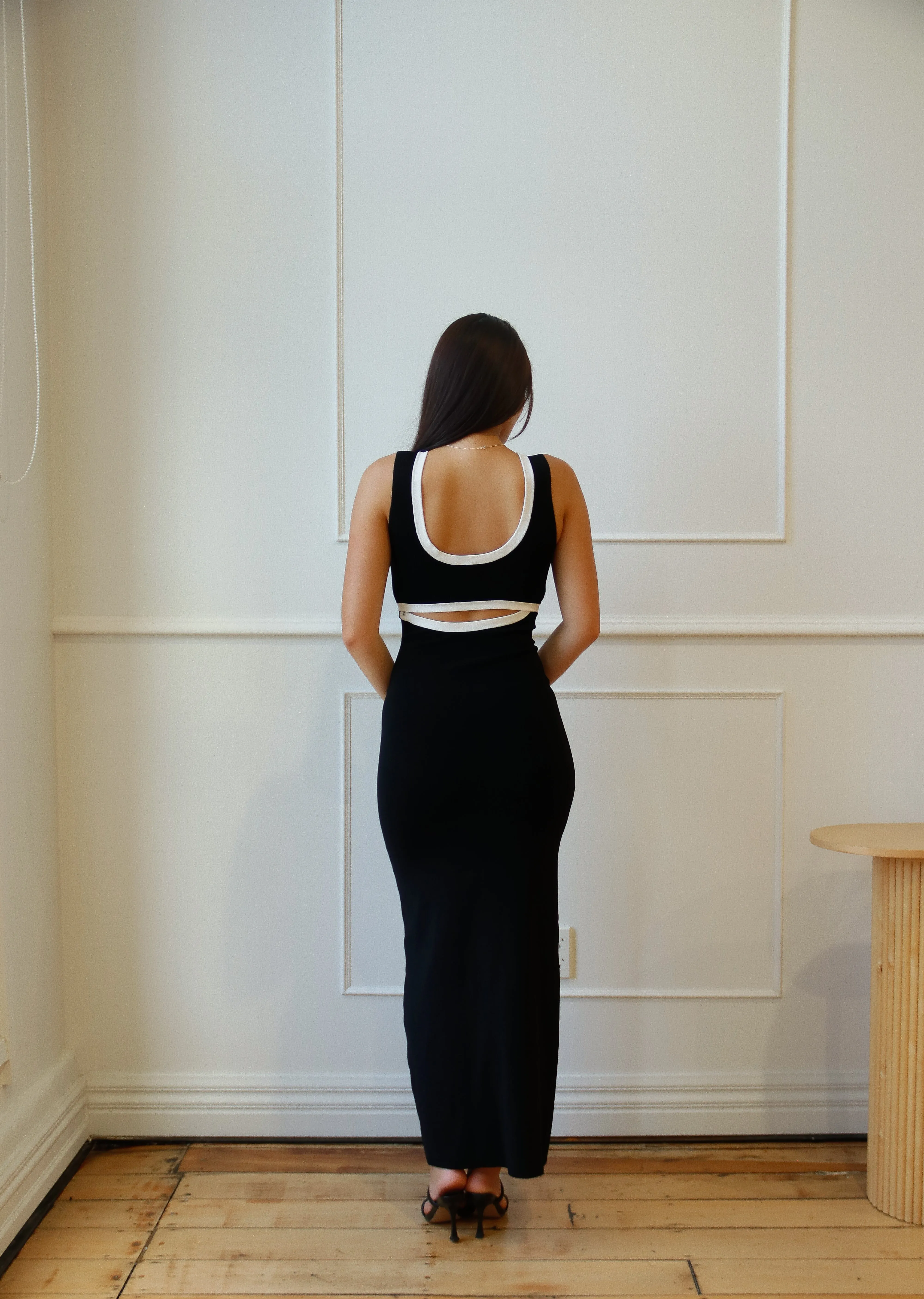 Lupita Shaped Midi Dress