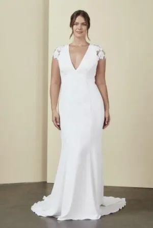 Luxury Feel Nouvelle Amsale Amanda Gown  Ends Soon!