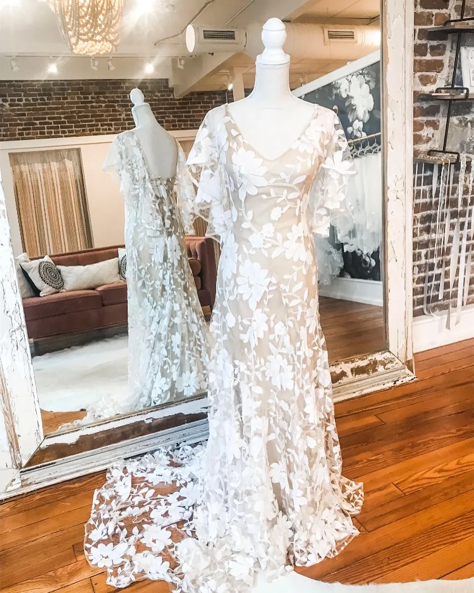 Selling Fast Willowby by Watters Seville Gown  Ends Soon!