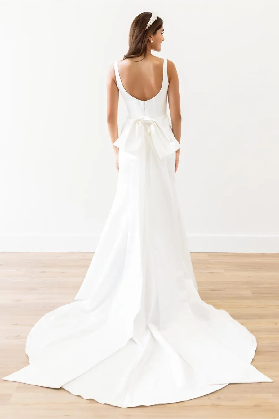 Top Rated Wtoo Lourdes Laurie Gown  Last Chance!