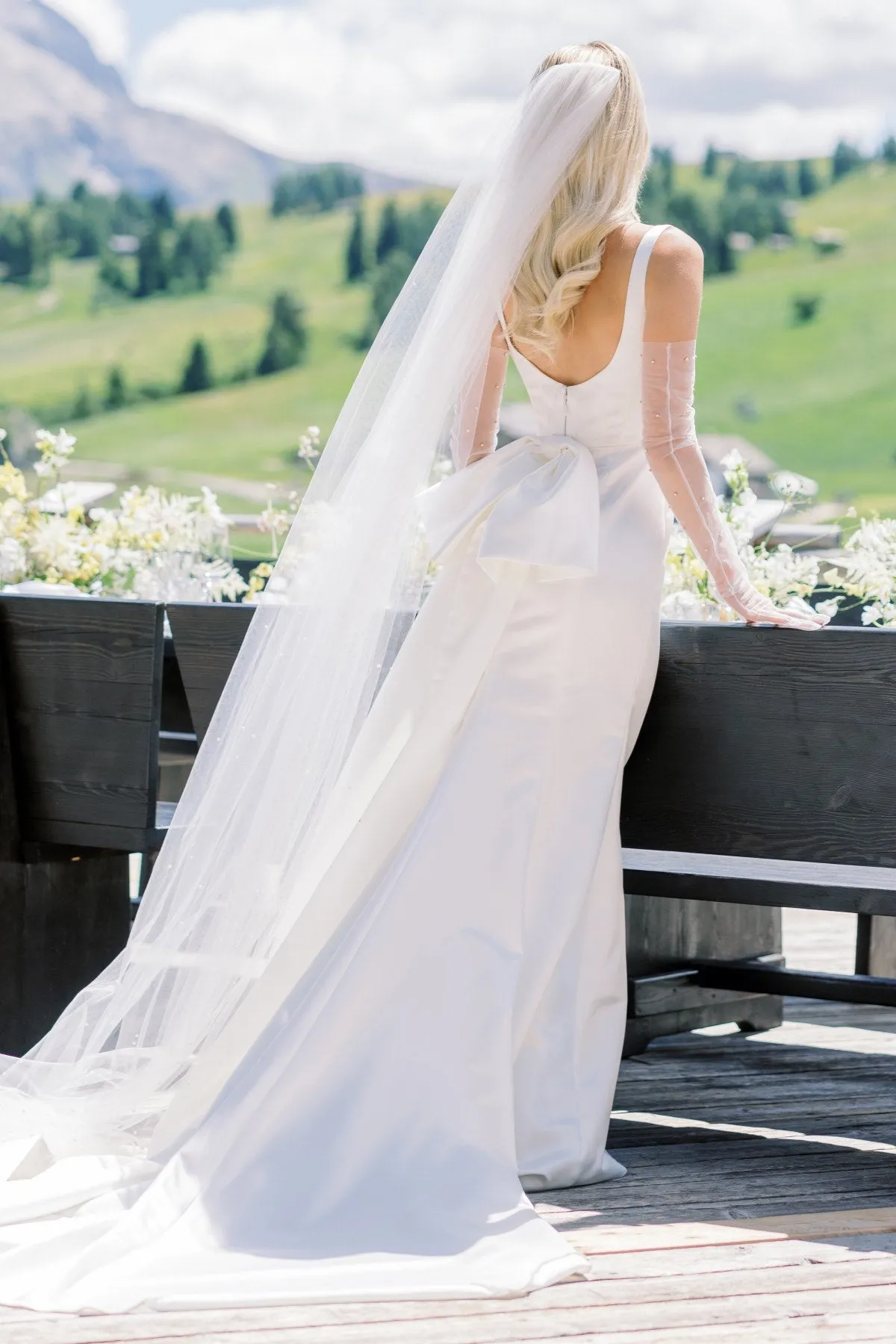 Top Rated Wtoo Lourdes Laurie Gown  Last Chance!