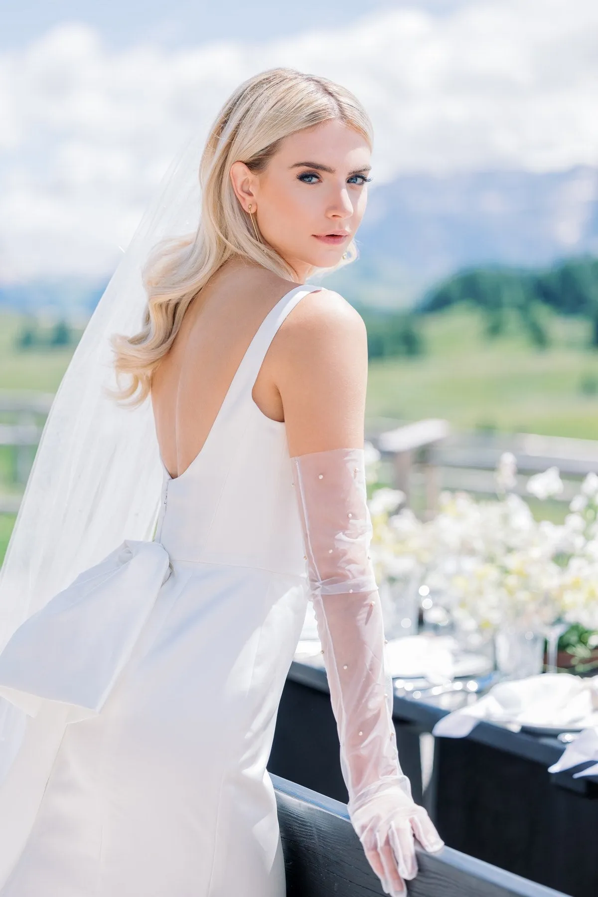 Top Rated Wtoo Lourdes Laurie Gown  Last Chance!