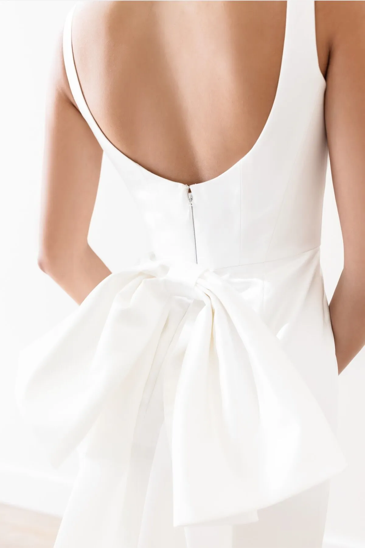 Top Rated Wtoo Lourdes Laurie Gown  Last Chance!