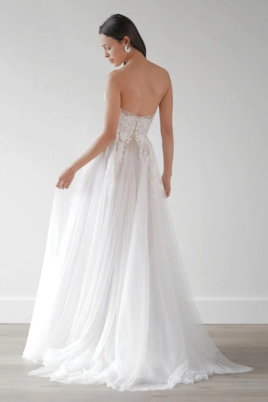 Trending Now Willowby by Watters Jaislyn Gown  Today Only!