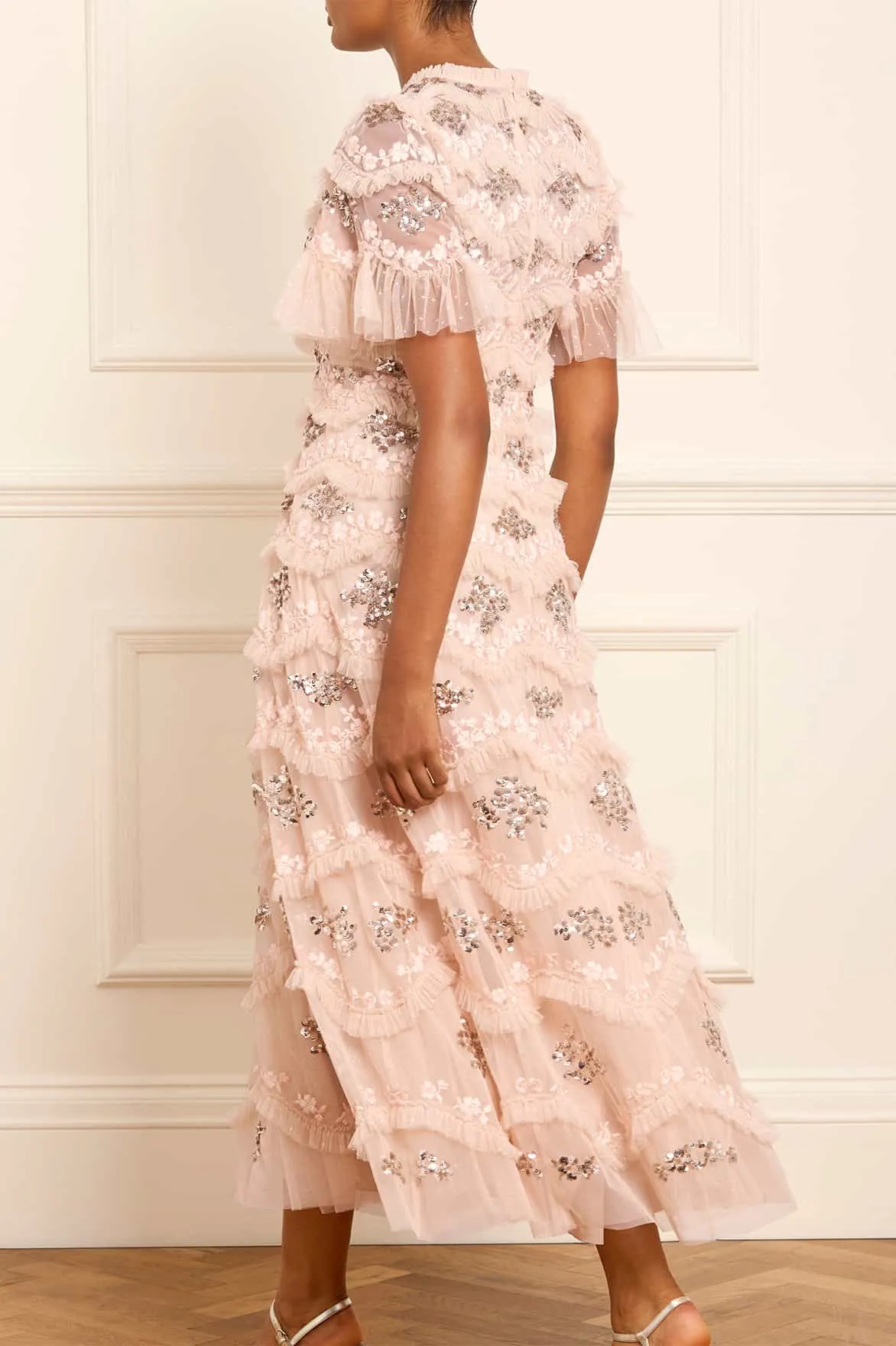 Trendy 2025 Daisy Wave Ankle Gown NEEDLE THREAD  Almost Gone!